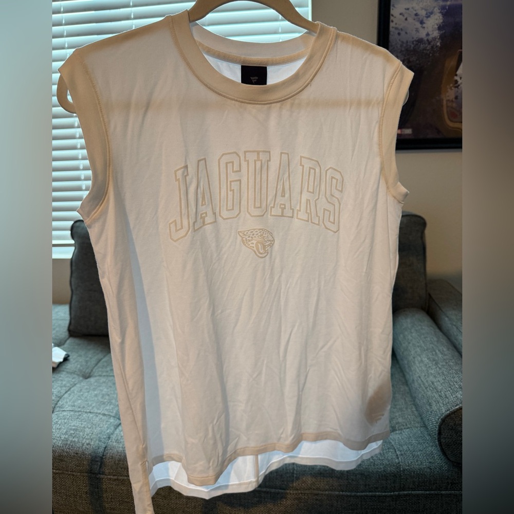Signature Jaguars Graphic Tee